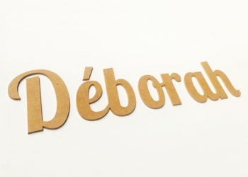 Lettre à découper pour le prénom Déborah